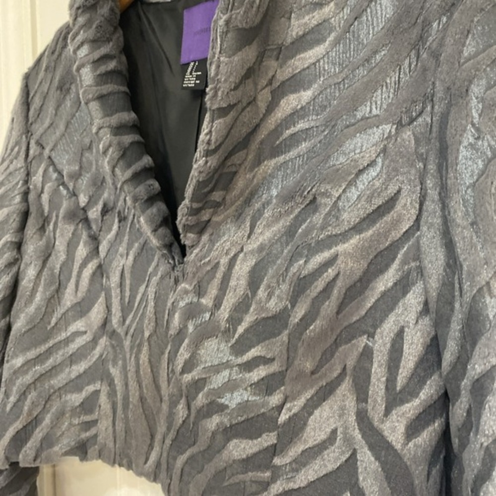 Forever 21 Vintage Style Whimsical Short Gray Bollero Jacket L Zip Wrist 3789 - Picture 4 of 15